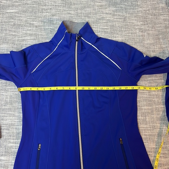Lululemon | Run Stay On Course Jacket Pigment Blue - Picture 16 of 16